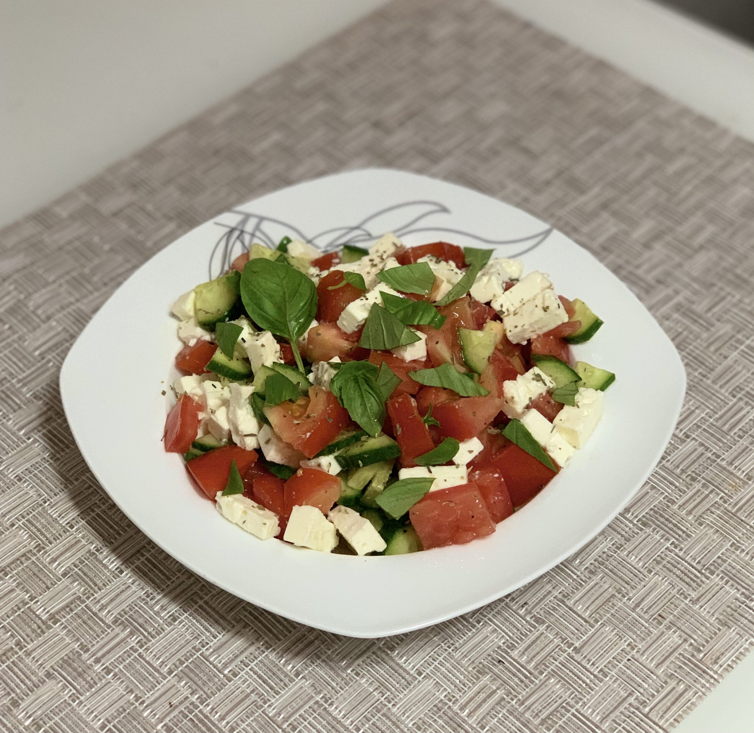 Rețetă Sănătoasă pentru Copii - Salată cu brânză feta